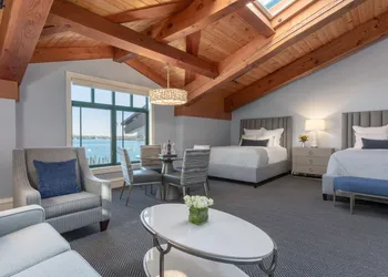 Boston Yacht Haven Inn & Marina hotel thumbnail 4