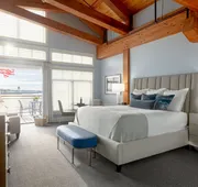 Boston Yacht Haven Inn & Marina hotel detail image 7