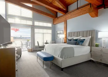 Boston Yacht Haven Inn & Marina hotel thumbnail 7