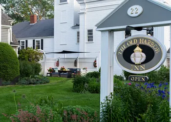 Old Harbor Inn hotel thumbnail 8