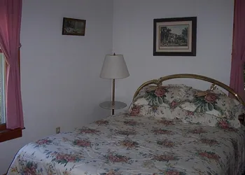 Chesapeake Inn of Lenox hotel thumbnail 7