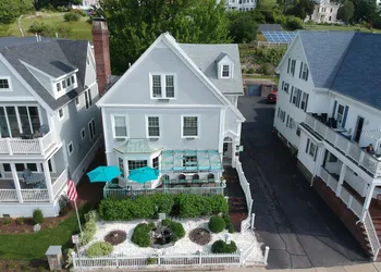 Harborview Inn hotel thumbnail 3