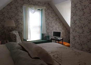 Harborview Inn hotel thumbnail 7
