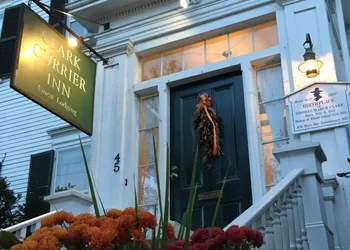 Clark Currier Inn hotel thumbnail 2