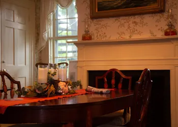Clark Currier Inn hotel thumbnail 3