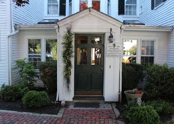 Clark Currier Inn hotel thumbnail 7