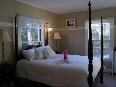Castle Manor Inn hotel detail image 6