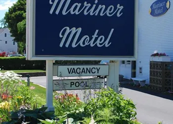 Mariner Motel hotel thumbnail 5