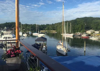 Captain Lawrence Inn hotel thumbnail 7