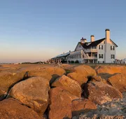 Lighthouse Inn hotel detail image 4