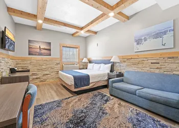 Caberfae Peaks Ski & Golf Resort hotel thumbnail 8