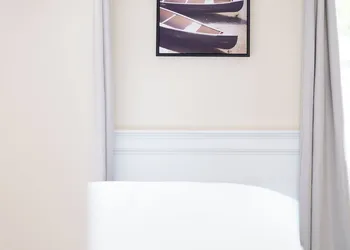 Inn at 7 Central hotel thumbnail 8