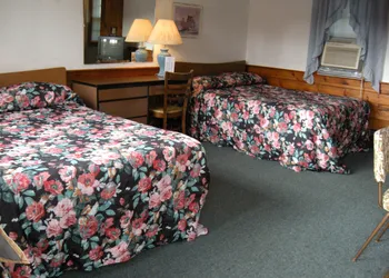 Bass River Motel hotel thumbnail 5