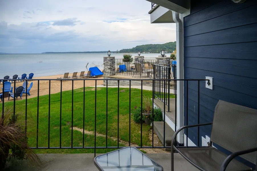 Pointes North Beachfront Hotel – 2 Person Spa Tub Studios hotel detail image 6