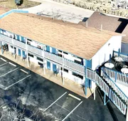 Ozark Inn & Suites hotel detail image 3