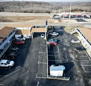 Ozark Inn & Suites hotel detail image 4