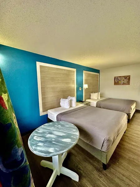 Ozark Inn & Suites hotel detail image 6