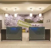 La Quinta Inn & Suites by Wyndham Hattiesburg - I-59 hotel detail image 4
