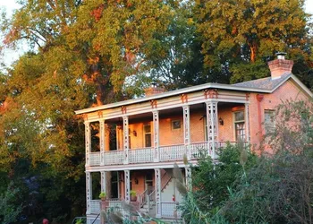 Corners Mansion Inn - A Bed & Breakfast hotel thumbnail 7