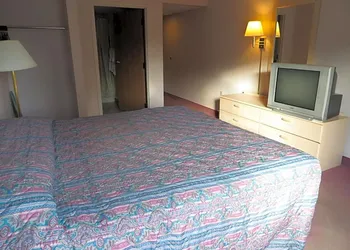 The Colonnade hotel thumbnail 8