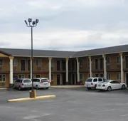 Economy Inn & Suites Joplin hotel detail image 4