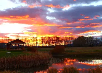 Gallatin River Lodge hotel thumbnail 4