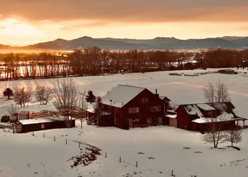 Gallatin River Lodge hotel thumbnail 8