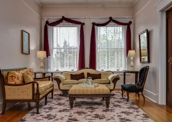 The Mansion at Elfindale hotel thumbnail 8