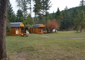 Lonesome Dove Guest Ranch hotel thumbnail 3