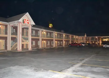 Countryside Suites hotel thumbnail 2