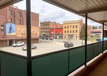 Finlen Hotel and Motor Inn hotel thumbnail 3