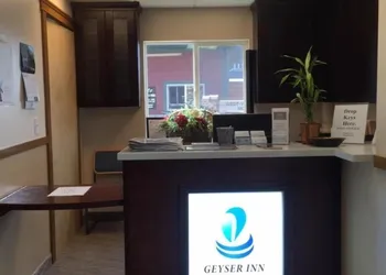 Geyser Inn hotel thumbnail 6