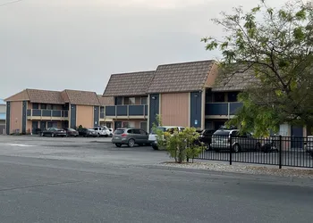 Oasis Inn & Suites hotel thumbnail 3