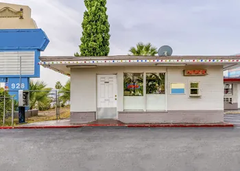 OYO Gateway Motel Las Vegas North Strip/Fremont St. Area hotel thumbnail 2