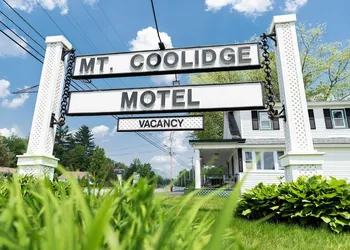 Mount Coolidge Motel hotel thumbnail 2