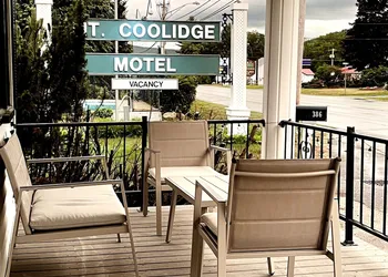 Mount Coolidge Motel hotel thumbnail 5