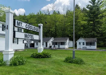 Mount Coolidge Motel hotel thumbnail 6
