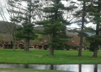 Jack O'Lantern Resort and Golf Course hotel thumbnail 4