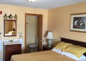 Moulton Hotel hotel thumbnail 6