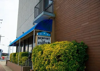 Newport Beach Resort hotel thumbnail 2