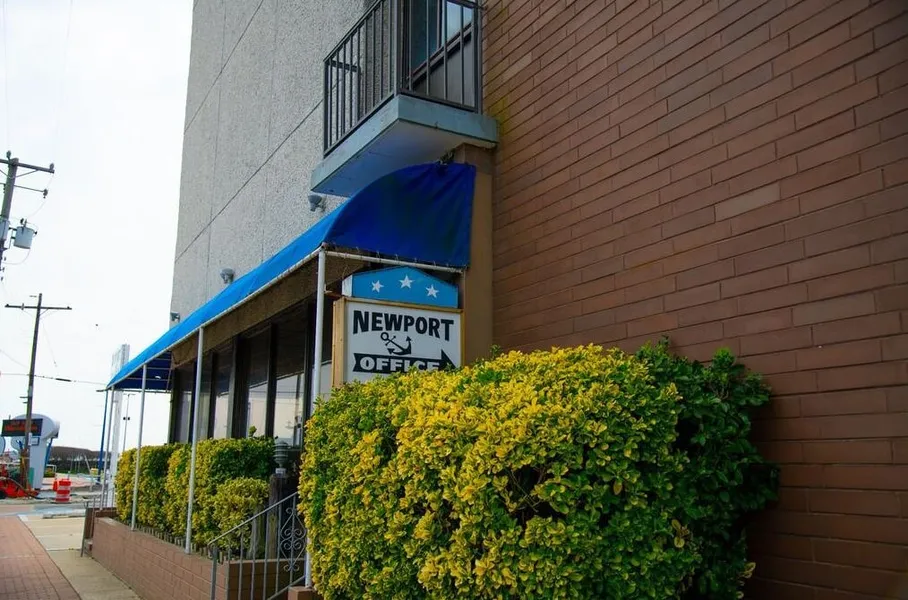 Newport Beach Resort hotel detail image 2