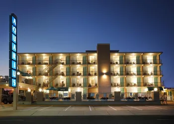 Aquarius Oceanfront Inn hotel thumbnail 2
