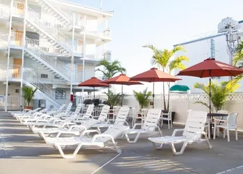 Aqua Beach Hotel hotel thumbnail 4