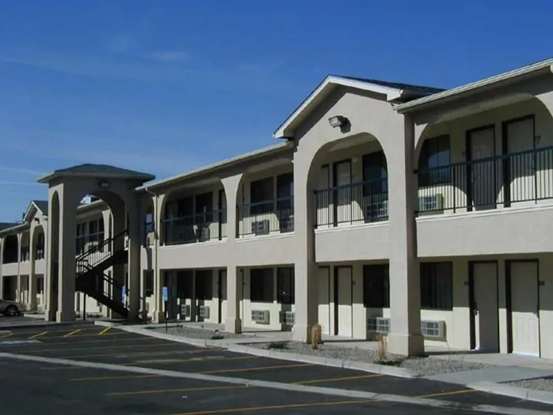 American Inn & Suites hotel detail image 2