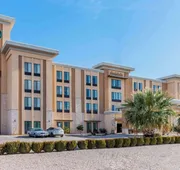 La Quinta Inn & Suites by Wyndham Carlsbad hotel detail image 5