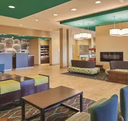 La Quinta Inn & Suites by Wyndham Carlsbad hotel detail image 7