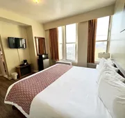 Lenox Hotel and Suites hotel detail image 5