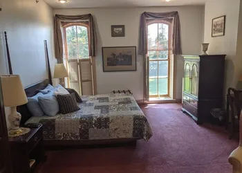 Oak Valley Inn & Suites hotel thumbnail 8
