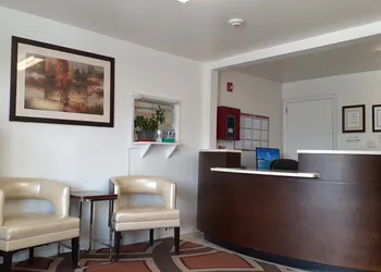 Cortland Motel hotel thumbnail 6