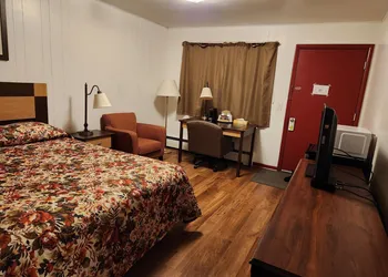 Cortland Motel hotel thumbnail 7